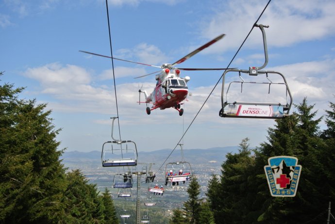 Doškolení leteckých záchranářů HS s AČR