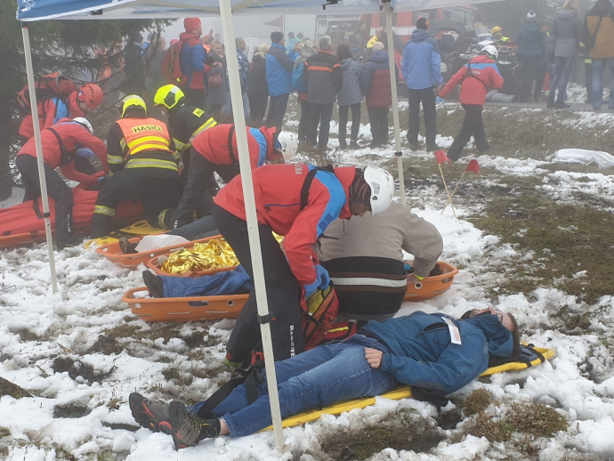 HS se předvedla při cvičení a na show v Hradci