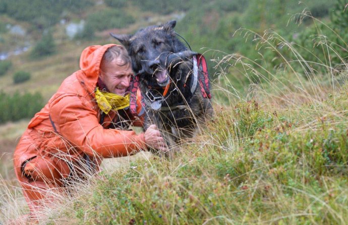 Kynologická rallye a atesty slovenské kynologické brigády