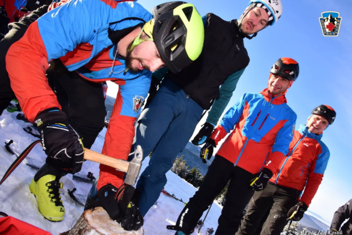 Zimního doškolení na Šumavě se účastnilo i několik novinářů