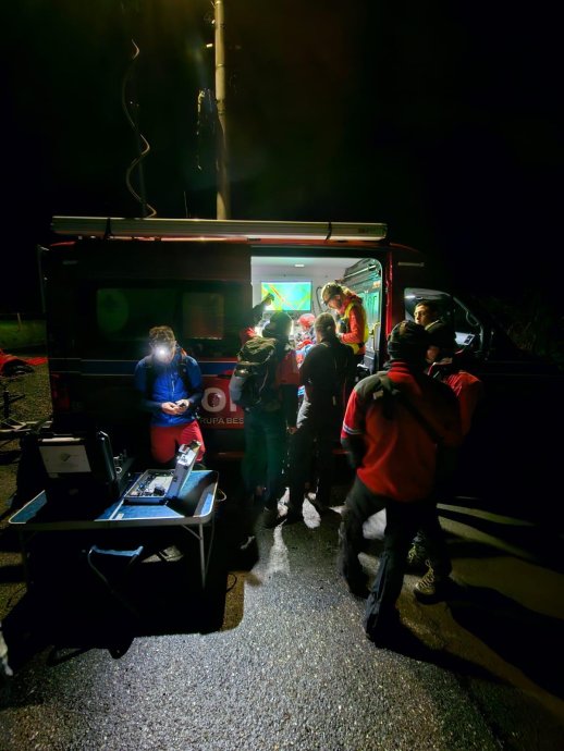 Noční pátrací akce na pomezí českých a polských Beskyd