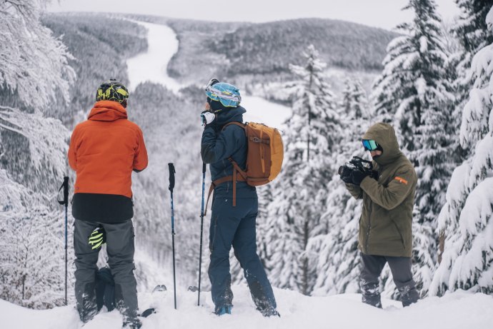 Seriál Na skialpech přes hory pokračuje!