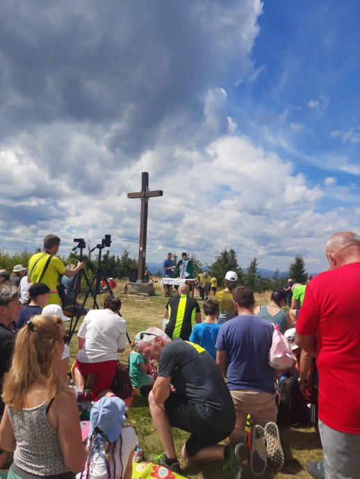Mše za Horskou službu na Velké Rači