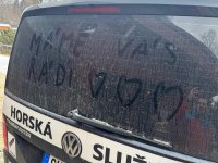 To takhle necháte auto stát u lesa