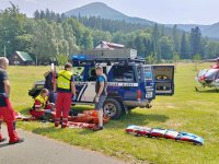 Ošetření a transport dvou studentů poblíž Pusteven