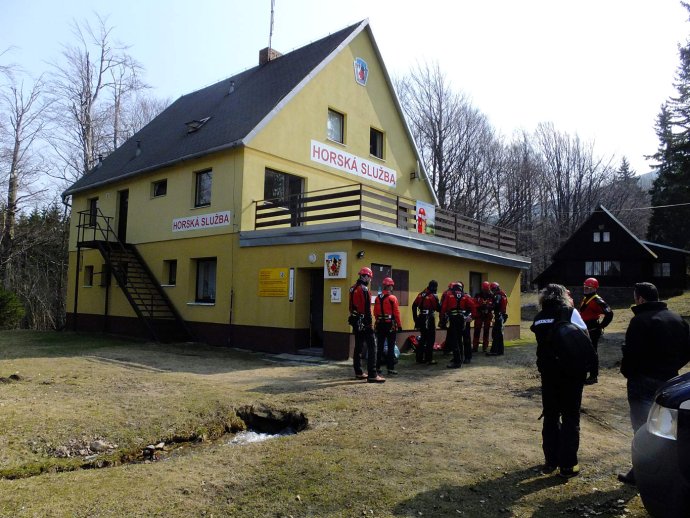 Na západ Orlických hor dohlédnou záchranáři z nové služebny