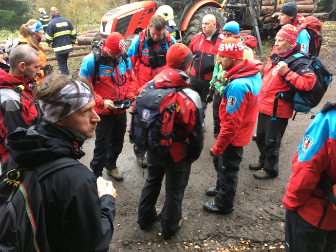 Ohlédnutí za rozsáhlou pátrací akcí v Krušných horách