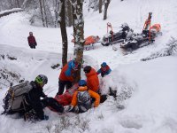 Záchrana pod ledopádem