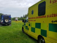 Těžce zraněný lesní dělník