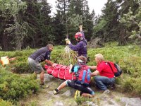 Přeshraniční spolupráce na zemi i ve vzduchu při záchraně páru ze SRN