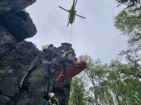 Pád horolezce v Bürshlických stěnách a spolupráce při evakuaci lanové dráhy v německém Schönecku.