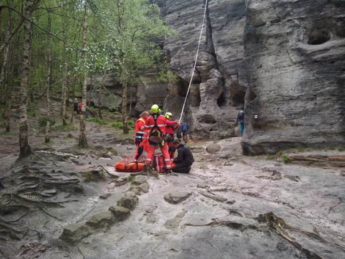 Pád horolezkyně v Tiských stěnách