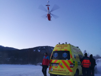 Dívka narazila do stromu na Špičáku