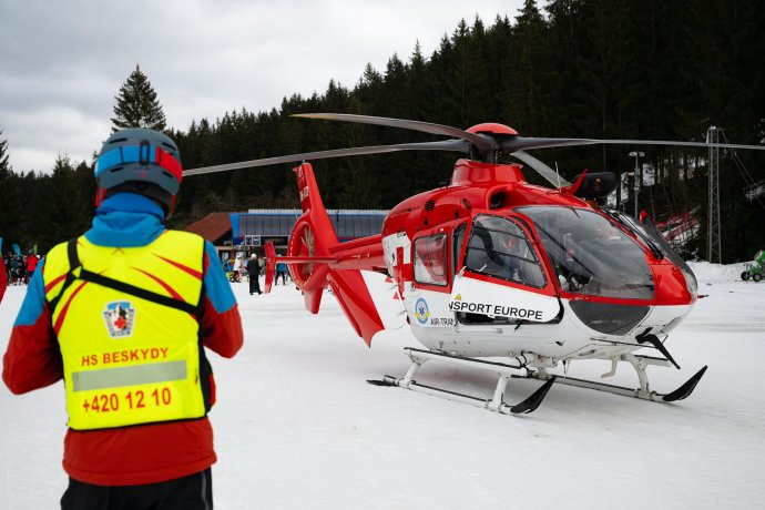 Záchranářské vrtulníky letěly pro děti