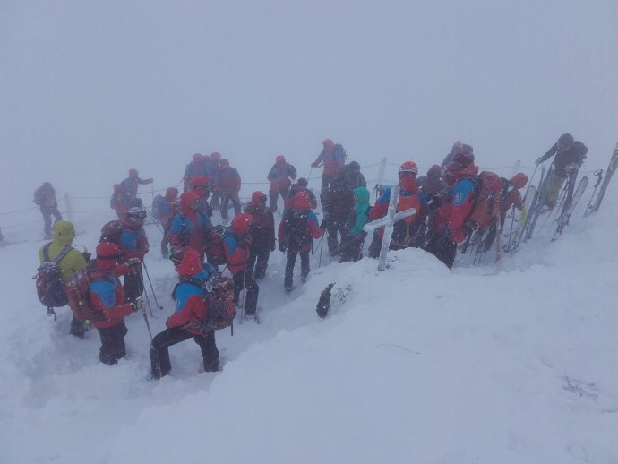 V Krkonoších trénují lavinoví psi