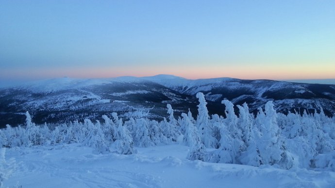 Náročný víkend krkonošské HS