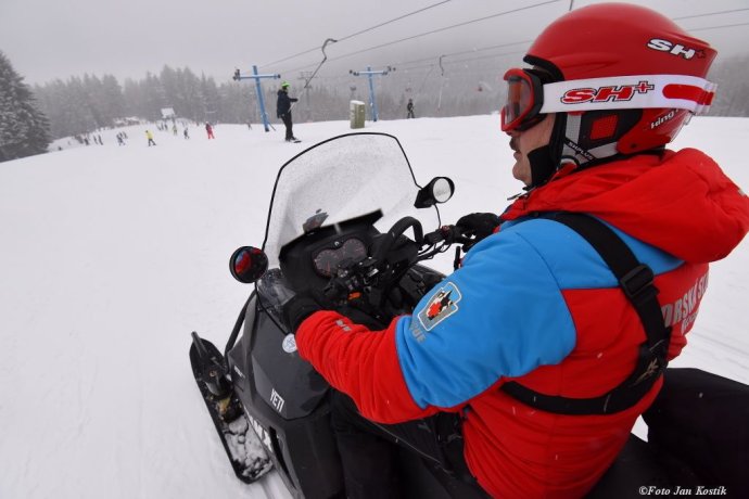 Horská služba resuscitovala muže na Dolní Moravě, zásah komplikovala sněhová bouře